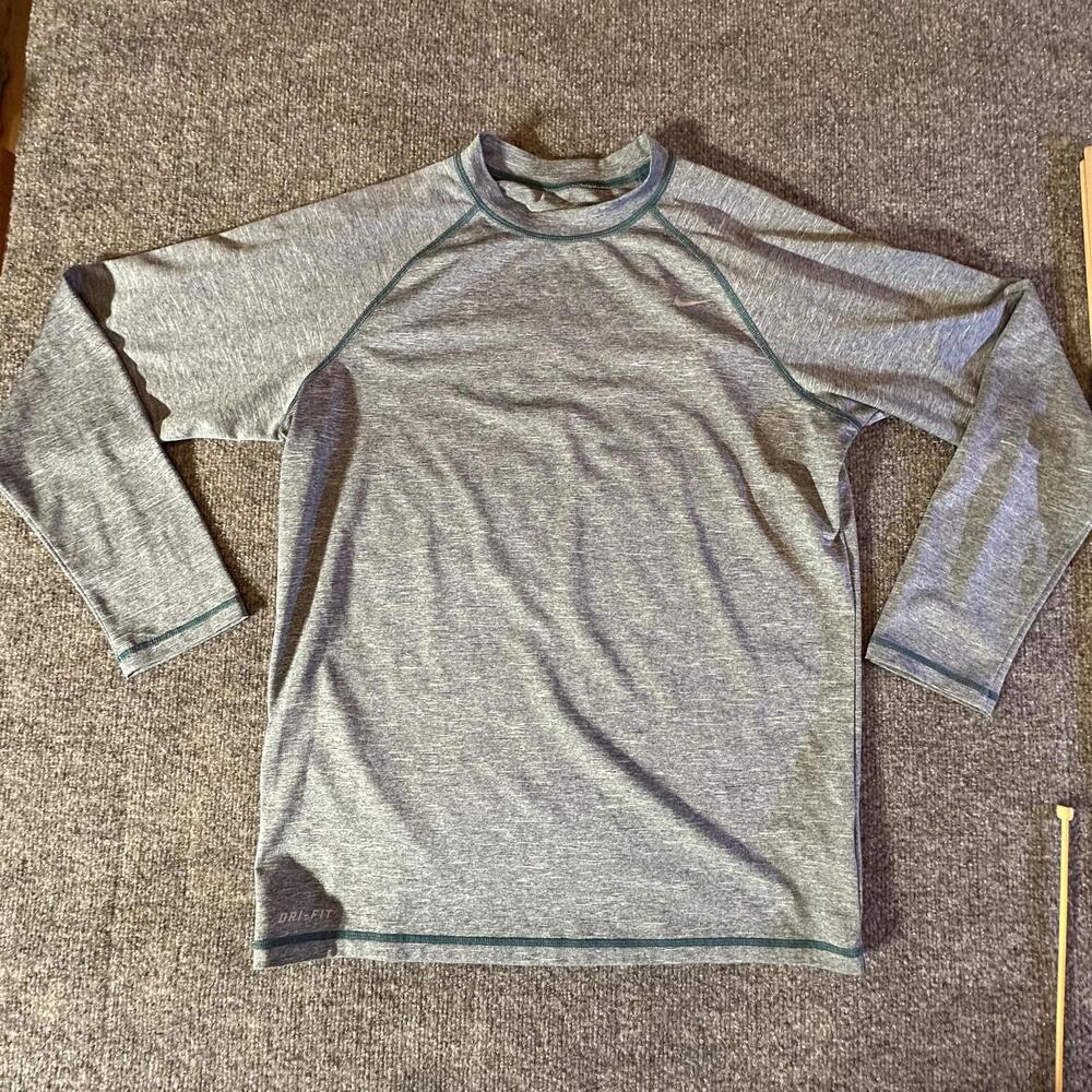 Nike Dri-FIT Long‎ Sleeve Shirt - Size S